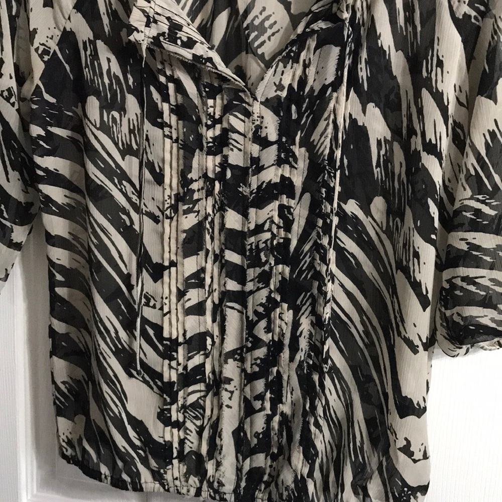 Express Shirt - Picture 2 of 6